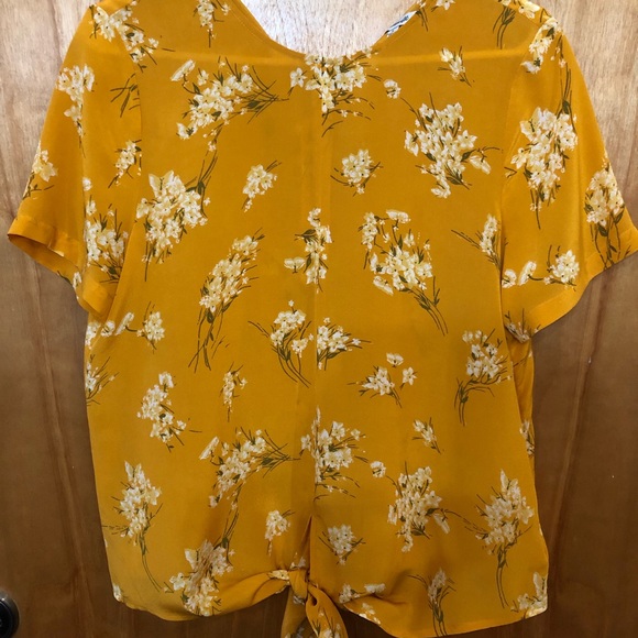 madewell yellow top